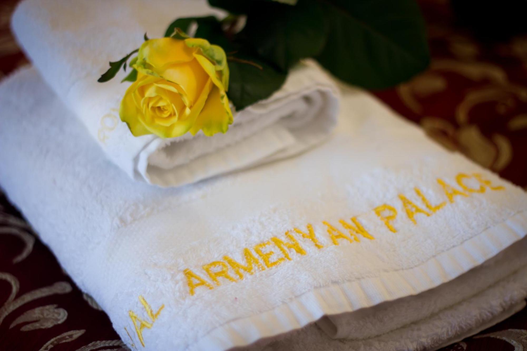 Armenian Royal Palace Ереван Екстериор снимка