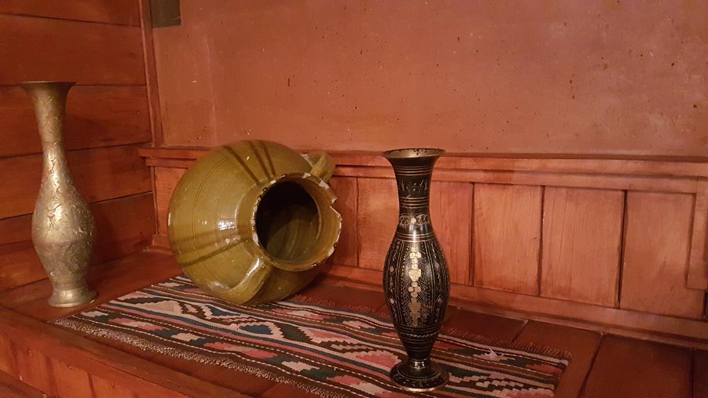 Armenian Royal Palace Ереван Екстериор снимка